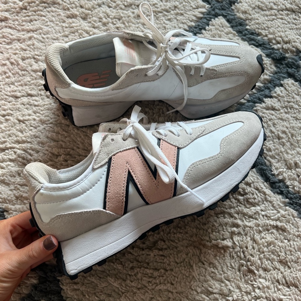 New Balance 327 white & pink haze sneakers size 8